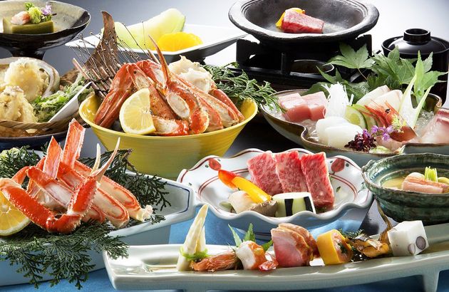 秋の癒し旅 ~大山と日本海を望む皆生温泉で旅館料理と皆生窯に触れる~